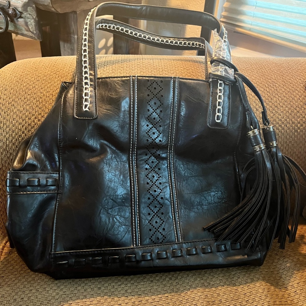 Black western shoulder bag. NWT. Free gift with purchase of purse
